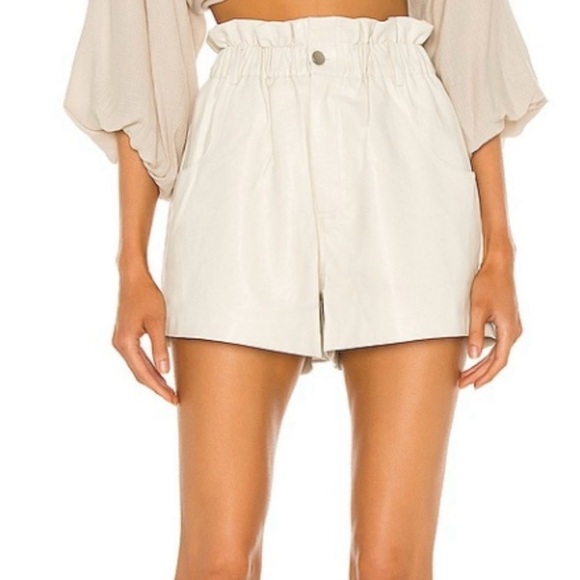 ASTR Petunia Faux Leather Shorts Paperbag High Waist Color Sand Size Medium - Picture 1 of 8